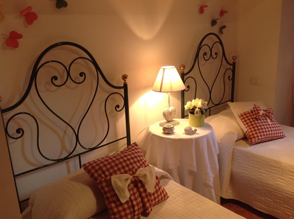 Appartamento Michelangeli-Private Parking Orvieto Chambre photo